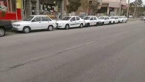 نمایشگاه اتومبیل پویا