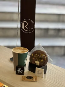 كافه لاروتا