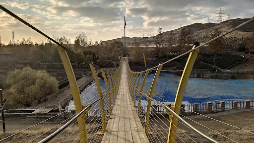 پل معلق پارک کوهستانی باغستان
