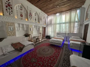 هتل سنتی طاها 4