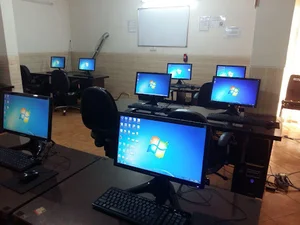 آموزشگاه زبان هدف پایا