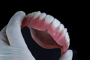 دندانسازی میلاد مشیری