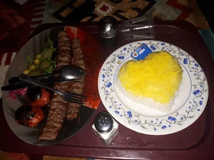 رستوران سنتی میلاد
