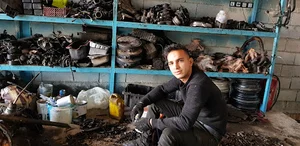 تعمیرگاه مکانیکی و اوراق فروشی برادران ایوب و مهدی حسین زاده