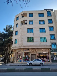 ماشین شارژی و عروسک هپی لند