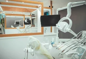 کلینیک دندانپزشکی یونیک(Unique Dental Clinic)