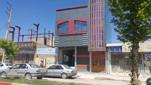 دارو خانه دکتر میرزایی