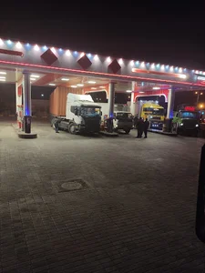 پمپ بنزین