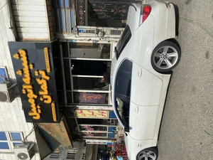 شیشه اتومبیل ترکمان 2