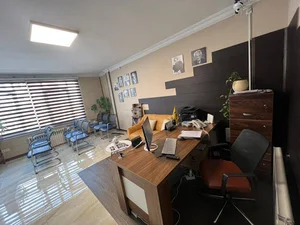 دکتر آتابای