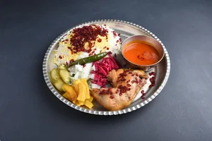 کترینگ طاها (شعبه مطهری) 5