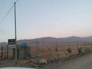 کوچه باغ زرین
