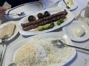 چلوکبابی میر آقا قرآنی 4