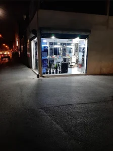 آرایشگاه مردانه گل سرخ