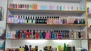 گالری آرایشی لی لی