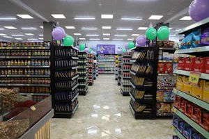 فروشگاه زنجیره ای وال مارکت- شعبه پرند