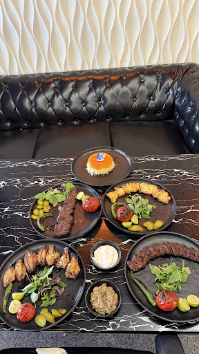 کافه رستوران پالیز