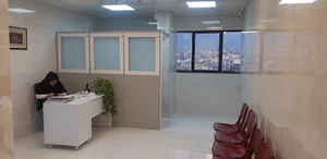 دکتر محمودی متخصص داخلی