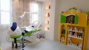 کلینیک دندانپزشکی کودکان و مرکز بیهوشی دندانپزشکی کودکان