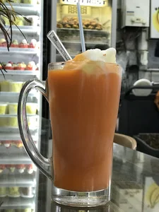بستنی فروشی عمو یوسف