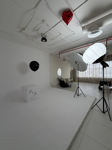 Uncommon Space | مساحة ان كومن