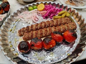 رستوران ملل