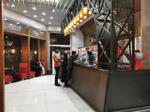 فست و فود زرین مشرق زمین 2