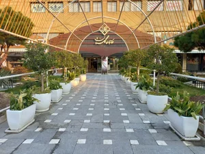 مجتمع تجاری گلستان 3