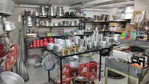 فروشگاه ظروف آشپزخانه صالح