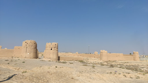 کاروانسرای قلعه رباط