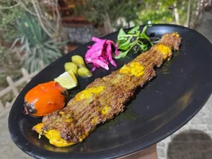 رستوران سنتی شمعدونی 5