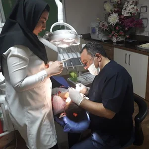 دکتر اسلامی