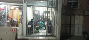 فروشگاه لوازم جانبی و روکش خودرو 3