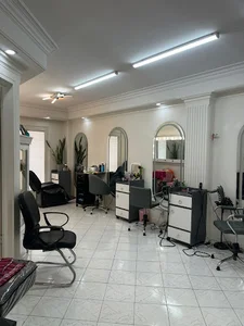 سالن زیبایی هستیا