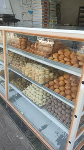 شیرینی فروشی وکیک صبحانه شاهرودی