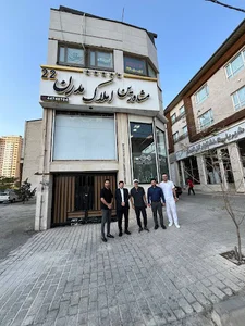مشاورین املاک مدرن
