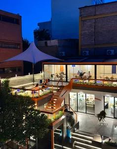 عمارت روبرو تجریش