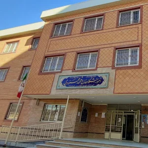 دبیرستان نمونه دولتی حاج محمودی متوسطه اول