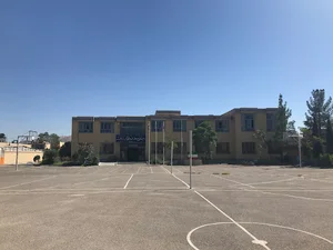 دبیرستان نمونه دولتی شهید همت