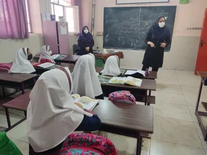 دبستان دخترانه دولتی شهدای رهنان