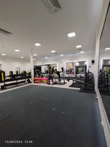 باشگاه بدنسازی رایمون 4
