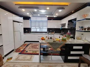 کابینت‌ و دکوراسیون داخلی کلبه کلاسیک 3