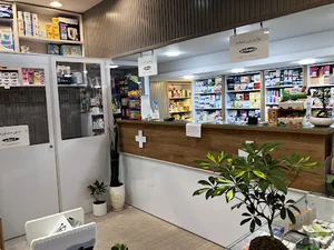 داروخانه دکتر شهرزاد مومنی