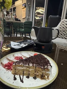 كافه رستوران آبان