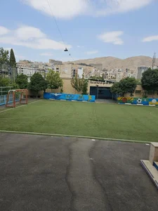 دبيرستان استعدادهای درخشان شهيد دستغيب دورهٔ دو 3