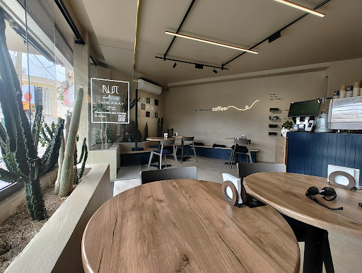 Cafe nut