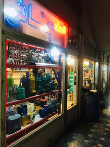 فروشگاه آذرموتور (بنائی)
