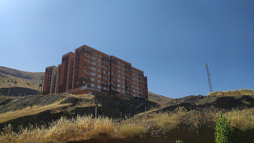 آپارتمان شرکت فراز (پایانه)