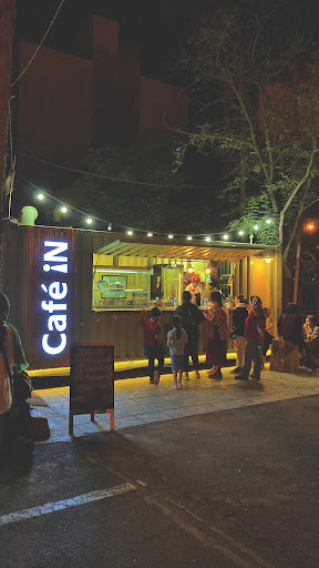 CAFE iN
