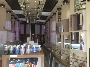 فروشگاه دلفین